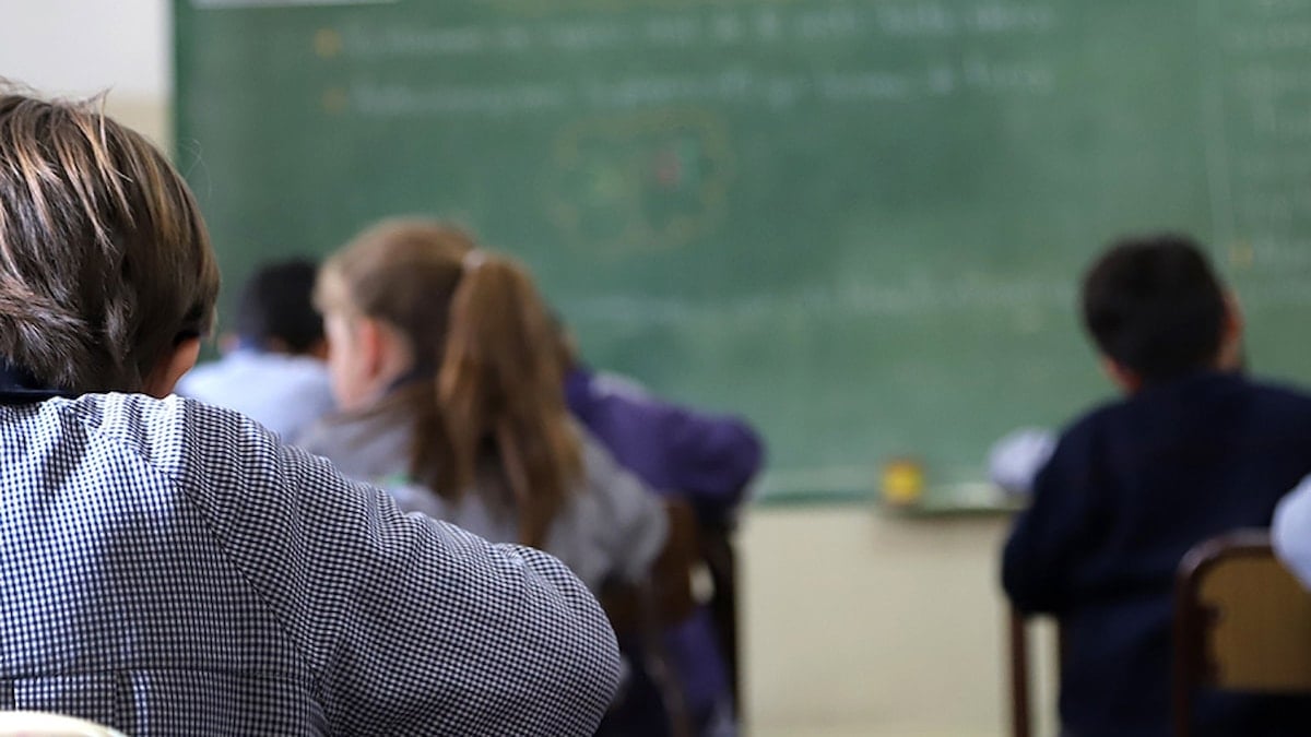 Bir ilçede olumsuz hava koşulları nedeniyle okullar tatil edildi