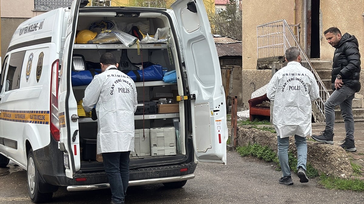 Sivas’ta bir kişi boşanma aşamasındaki eşini bıçakladı