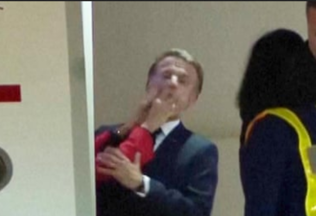 Trump’ın karısı üzerinden yüklendiği Macron isyan etti