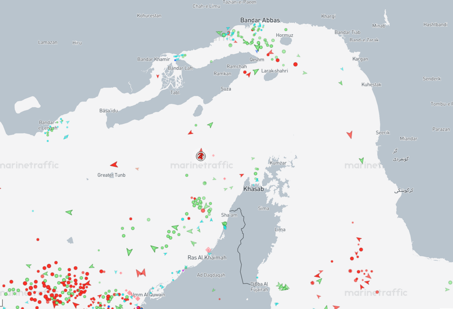 Dünyanın gözü bu iki gemide: Hürmüz’ü geçerlerse bir ilke imza atılacak