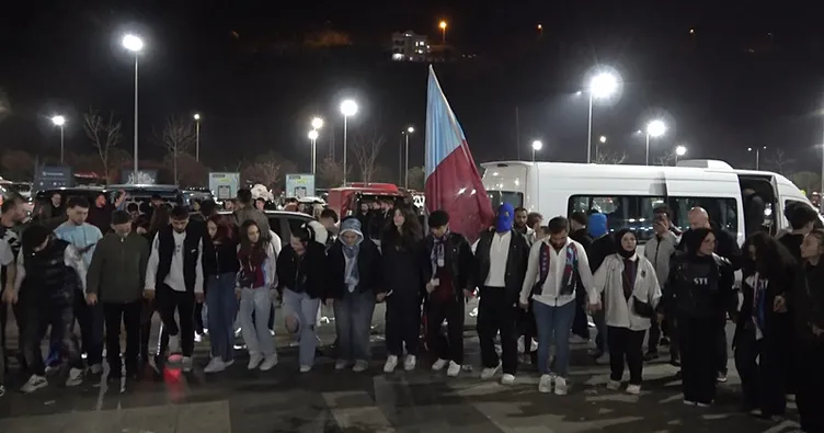Trabzonspor taraftarı Galatasaray galibiyetini kutladı