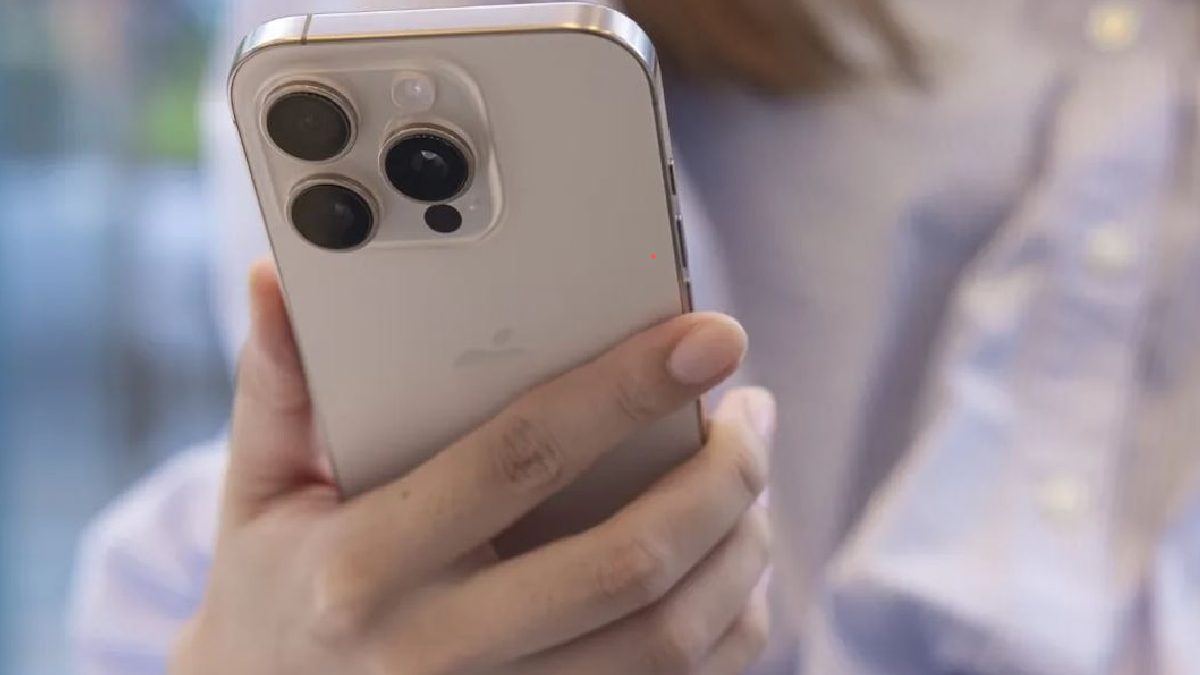 Iphone’da görülmemiş tehlike: Tıklamaya bile gerek kalmadan sızıyor