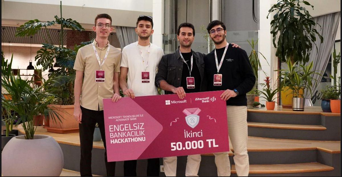 Düzce Üniversitesi Öğrencileri ‘Gerçek Zamanlı İşaret Dili Çevirmeni’ Projesiyle İkincilik Ödülü Kazandı