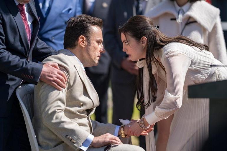 DELİKANLI FİNAL Mİ YAPIYOR Show TV Delikanlı Yeni Yönetmeni Kim Oldu Zeynep Günaltay Neden Ayrıldı