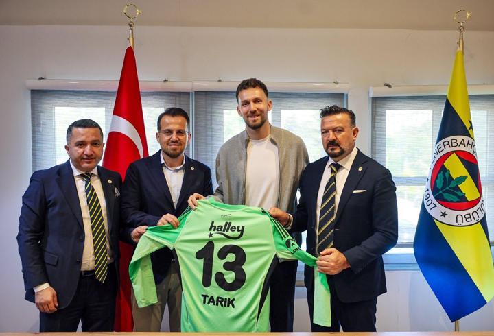 Tarık Çetin, Fenerbahçe’de kalmaya ‘Evet’ dedi