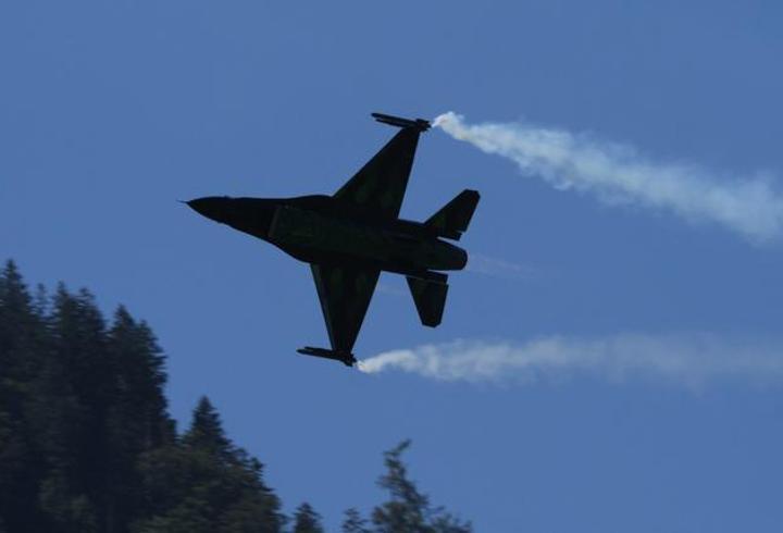 Estonya hava sahasına giren İHA’yı, NATO savaş uçağı düşürdü
