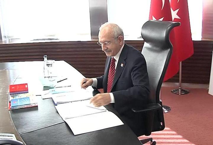 Kılıçdaroğlu çalışmalarını konutunda sürdürdü