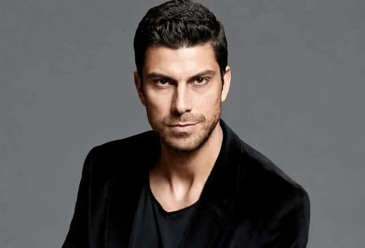 Daha 17’nin Hakan’ı Armağan Oğuz kimdir, nereli ve kaç yaşında? Daha 17’nin yıldızı Armağan Oğuz’un rol aldığı dizi ve filmler!