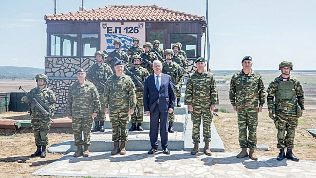 Sınır karakolunda sabahladı Türkiye’ye mesaj yolladı! ATEŞLE OYNUYOR