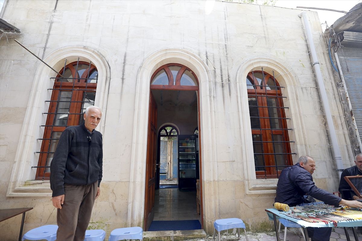 Adıyaman’da depremde yıkılan tarihi çayevi yeniden ayağa kaldırıldı