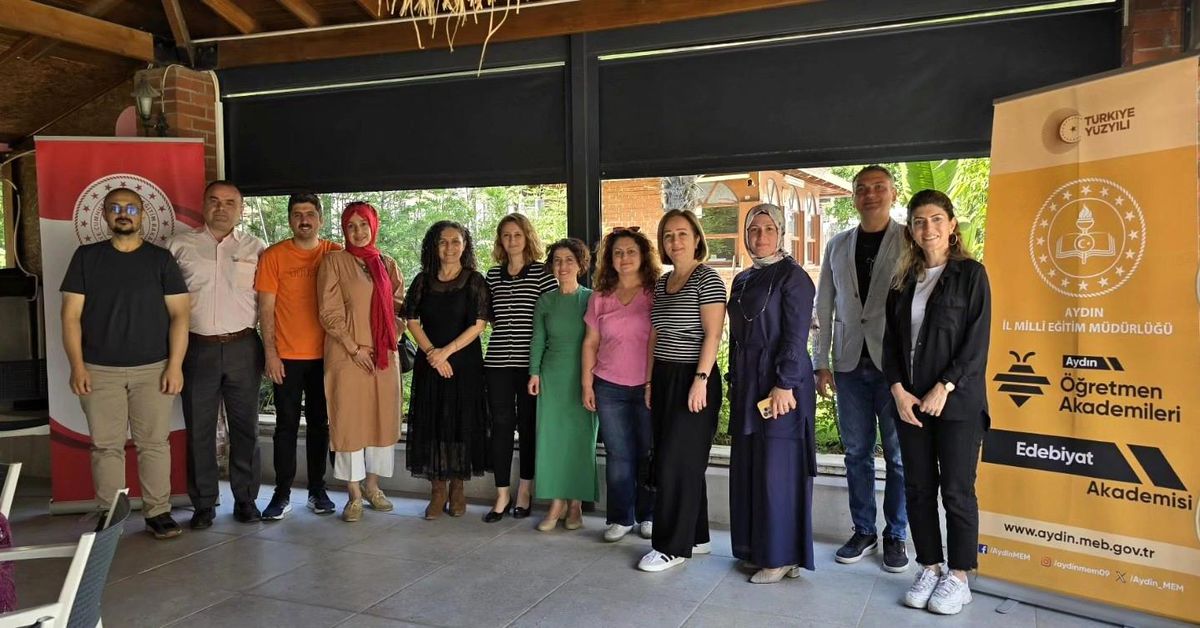 Aydın’da “Maarifin Kalemleri” söyleşisi yoğun ilgi gördü