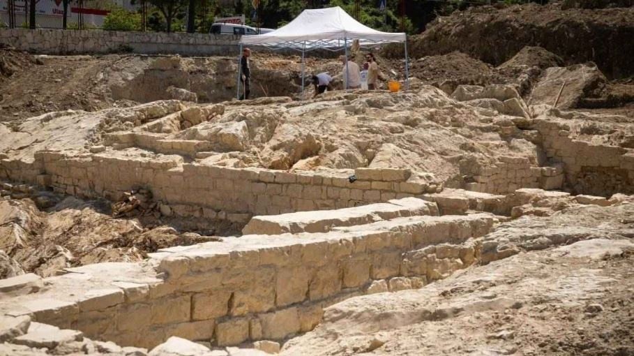 AVM’nin dibinde 2 bin yıllık sır yattığı ortaya çıktı