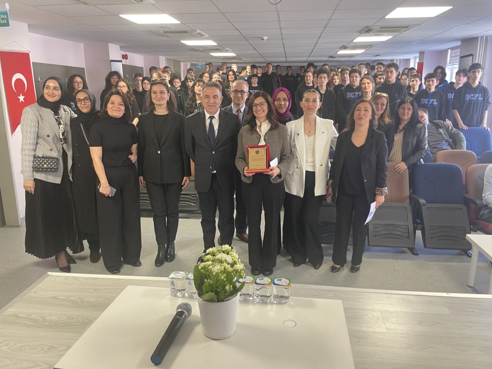 Doğan Cüceloğlu, ölümünün 5’inci yılında adını taşıyan lisede anıldı