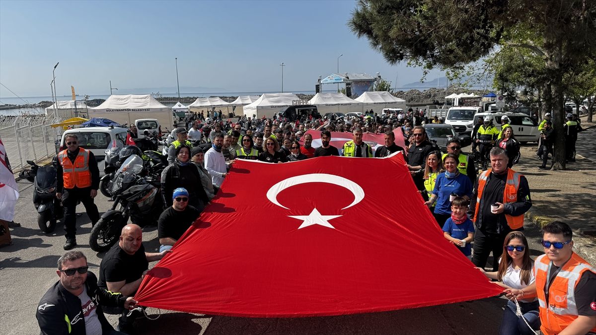Tekirdağ’da motosiklet tutkunları, Anneler Günü ve Kakava Şenliği dolayısıyla tur düzenledi