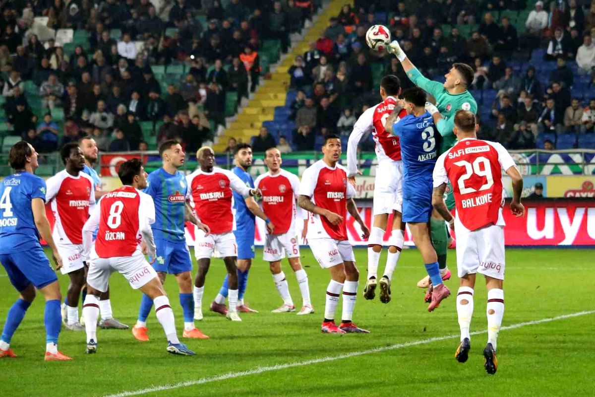 Çaykur Rizespor, Fatih Karagümrük’ü 1-0 Mağlup Etti