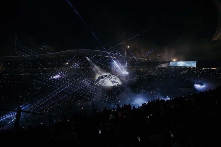 Kanye West, İstanbulda 118 bin kişiye konser verdi