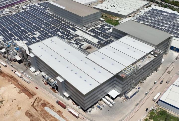 Toplamda 1 milyar dolar yatırım yaptı, 100 milyon dolarlık yeni fabrikasını açtı