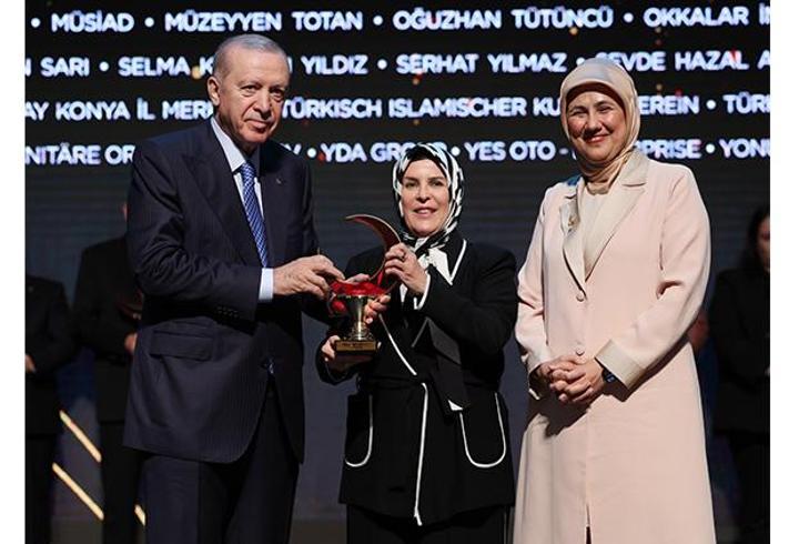 “Türk Kızılay Ödülleri” sahiplerini buldu