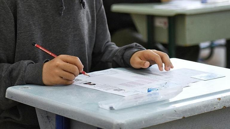 SON DAKİKA | LGS sona erdi 1 milyon öğrenci hayalindeki lise için yarıştı