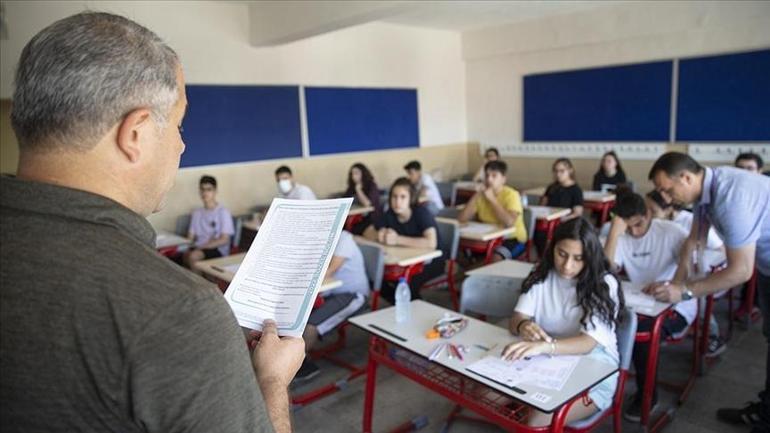 SON DAKİKA | LGS sona erdi 1 milyon öğrenci hayalindeki lise için yarıştı