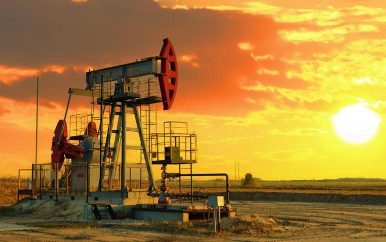 Petrol piyasasında hareketli gün Hürmüz Boğazı ve OPEC kararları yakından izleniyor