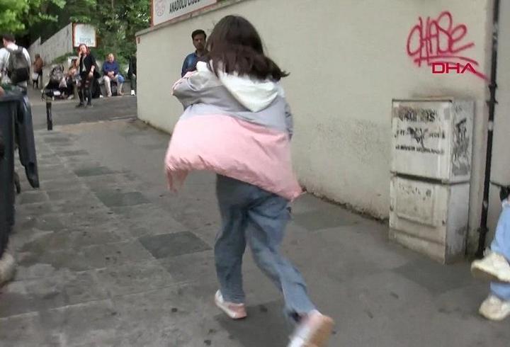 Sınava saniyeler kala yetişti: Yanlış okula gelen öğrenciyi veliler kurtardı