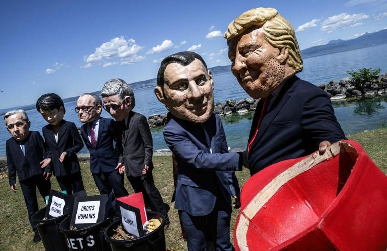 SON DAKİKA... G7 Zirvesi başladı: Masada iki kritik başlık var Trump hakkında konuşurken açık mikrofona yakalandılar....