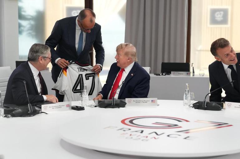 SON DAKİKA... G7 Zirvesi başladı: Masada iki kritik başlık var Trump hakkında konuşurken açık mikrofona yakalandılar....