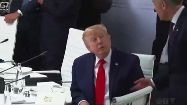 Trump ve Carneynin gizli pazarlığını tüm dünya duydu Mikrofon yanlışlıkla açık kaldı