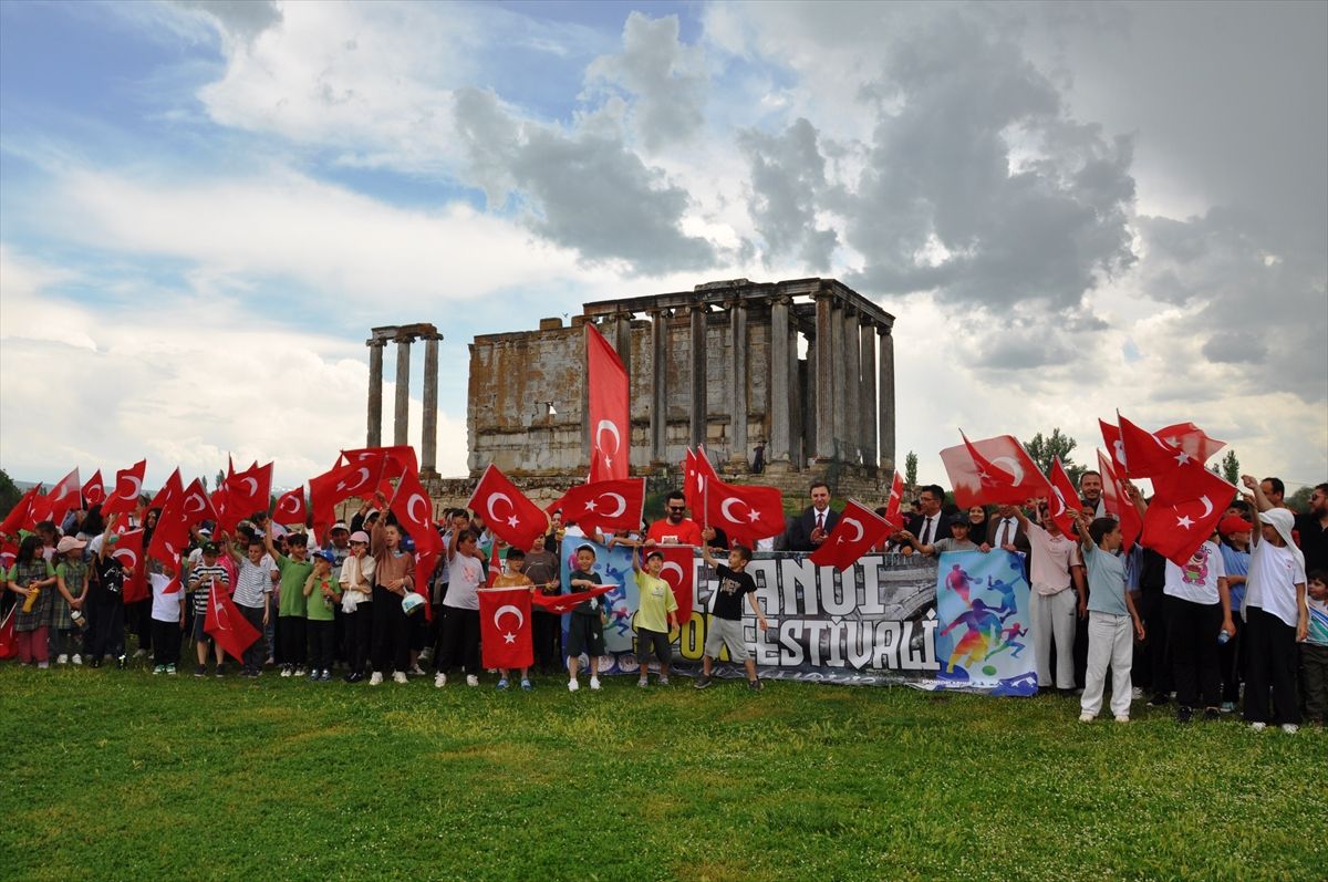Aizanoi Antik Kenti’nde Spor Festivali düzenlendi