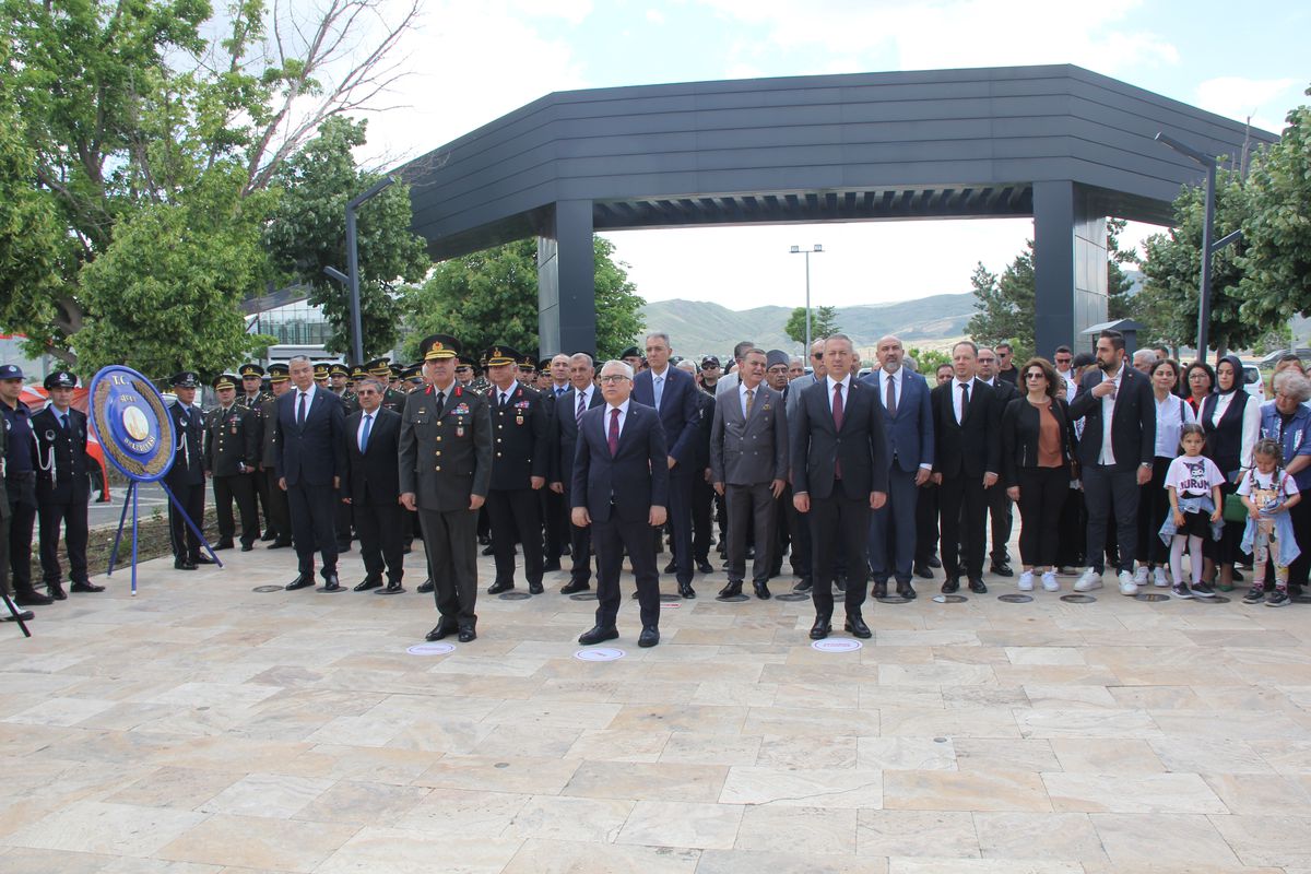 Atatürk’ün Sivas’a Gelişinin 107. Yıl Dönümü Törenle Kutlandı