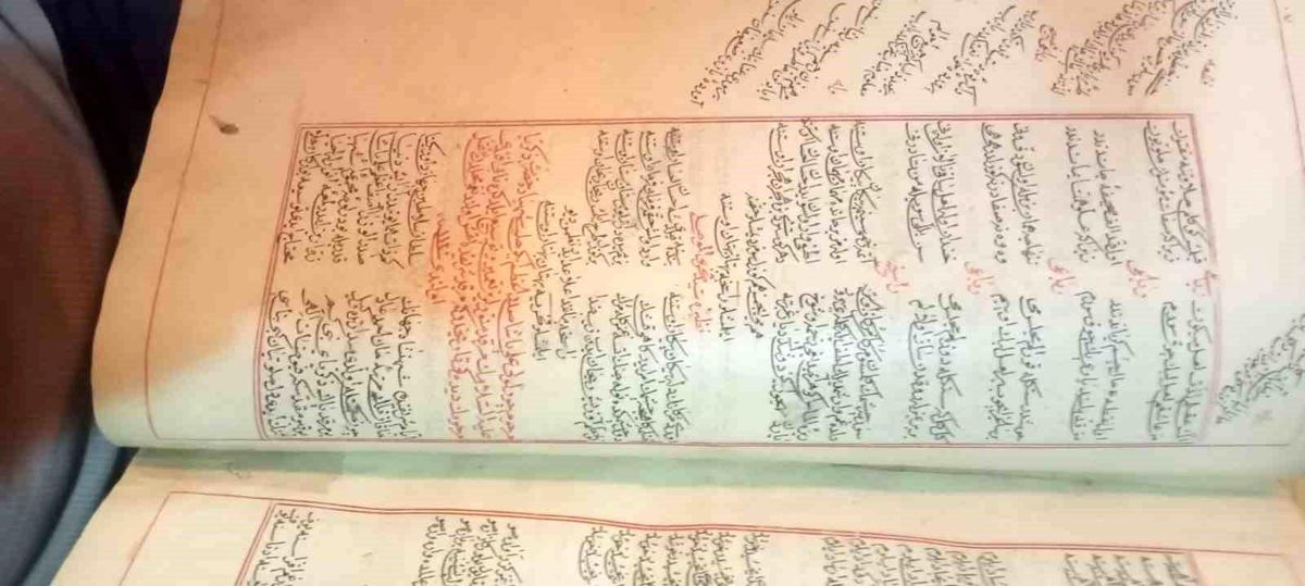 Bir sahafın sessiz misafiri: Asırlık Nâbî Divanı Erzurum’da keşfedildi