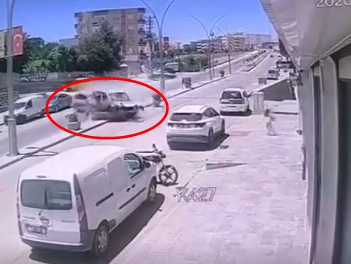 Cizre’de zincirleme kaza kamerada: 4 yaralı