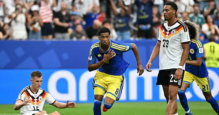 Curaçao’da Livano Comenencia’dan Dünya Kupası’nda tarihi gol!