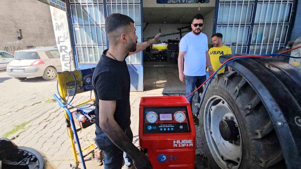 Erciş’te sıcak hava etkisini gösterdi, sürücüler klima için sanayiye akın etti