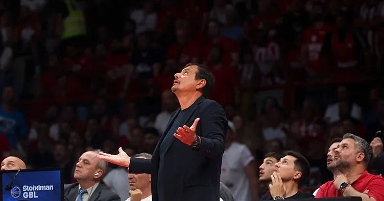 Ergin Ataman çılgına döndü! Yunanistan’da şok saldırı