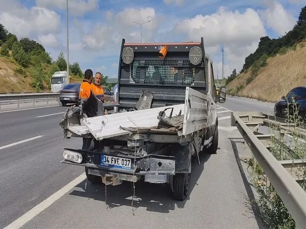 eyupsultanda-zincirleme-trafik-kazasi-6-yarali-1780996608974.jpg