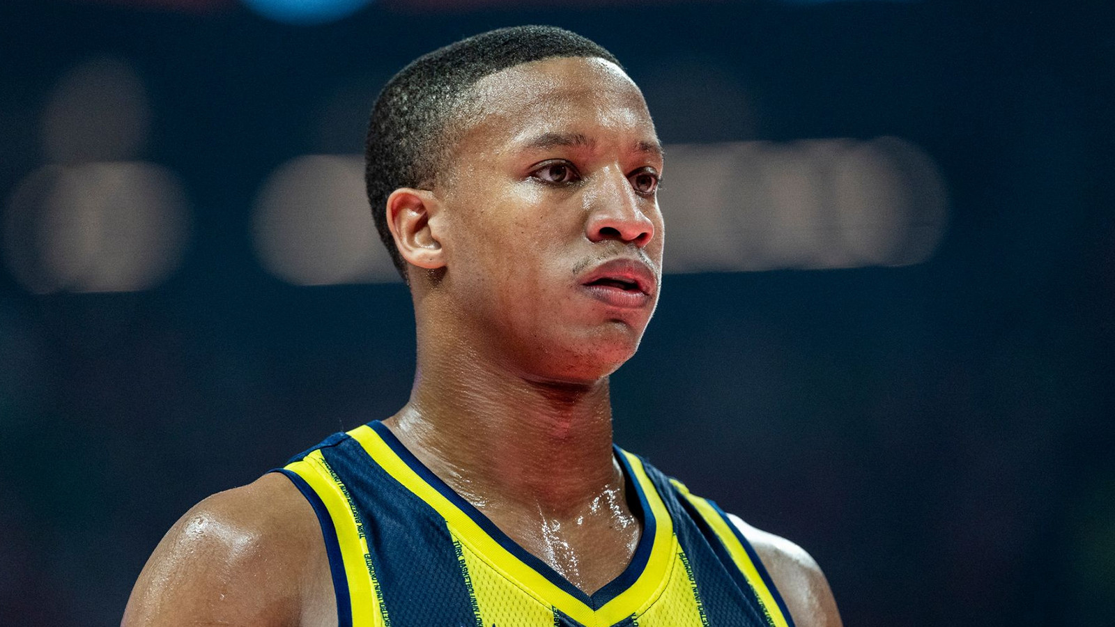 Fenerbahçe Beko, ABD’li basketbolcu Devon Hall ile yollarını ayırdı