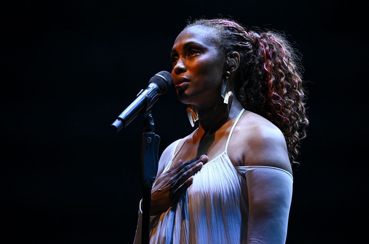 Fransız şarkıcı IMANY İstanbul’da müzikseverlerle buluştu