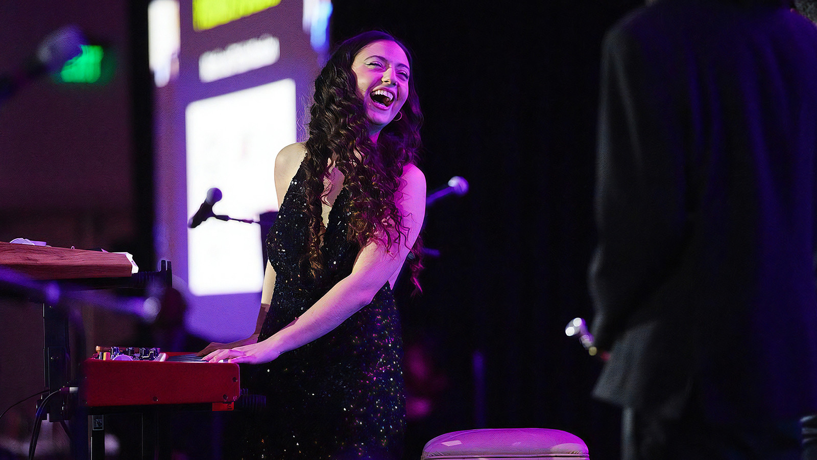 Genç Türk Müzisyen Su Yavuz’a Berklee’den ödül