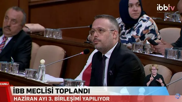 ibb-meclisinde-sok-karar-chpli-cekmekoy-belediyesi-cami-alanini-dusurup-yanina-cop-merkezi-yapiyor-1781192777853.jpg