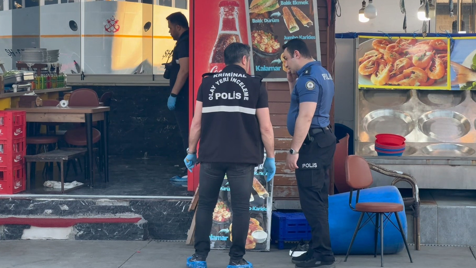 İstanbul Kadıköy’de balık restoranına silahlı saldırı