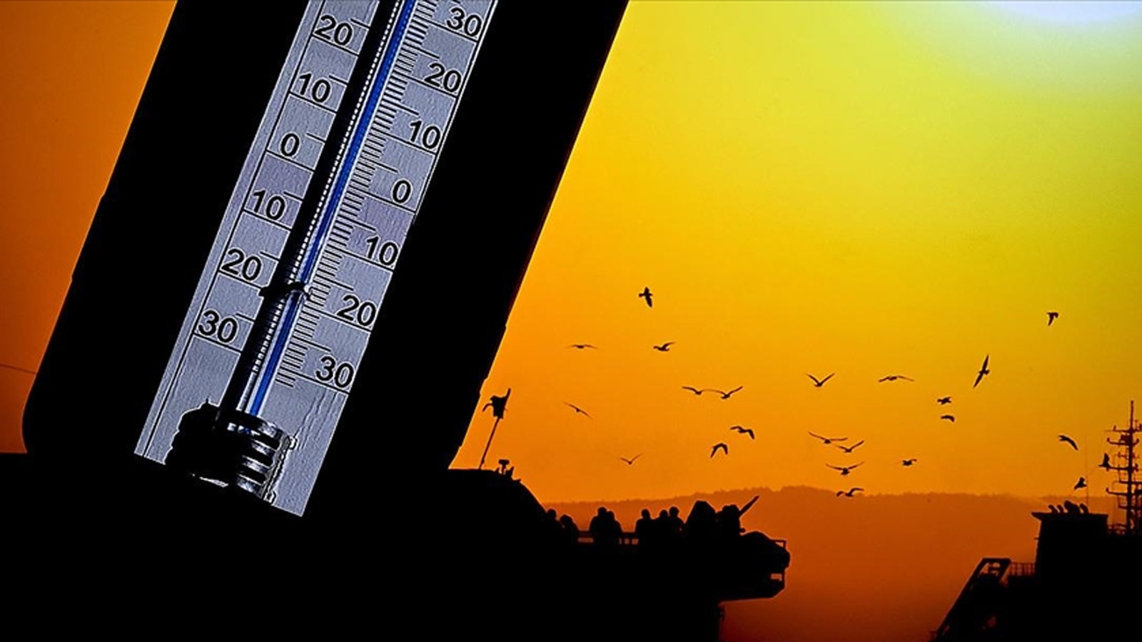 Kavurucu sıcaklar can aldı: Arabada bırakılan 2 çocuk öldü