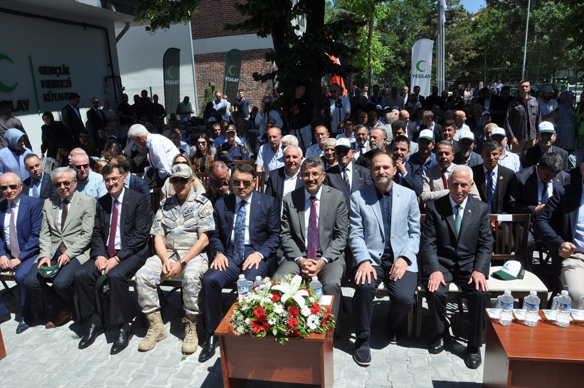 Kütahya’da Yeşilay Gençlik Merkezinin açılışı yapıldı