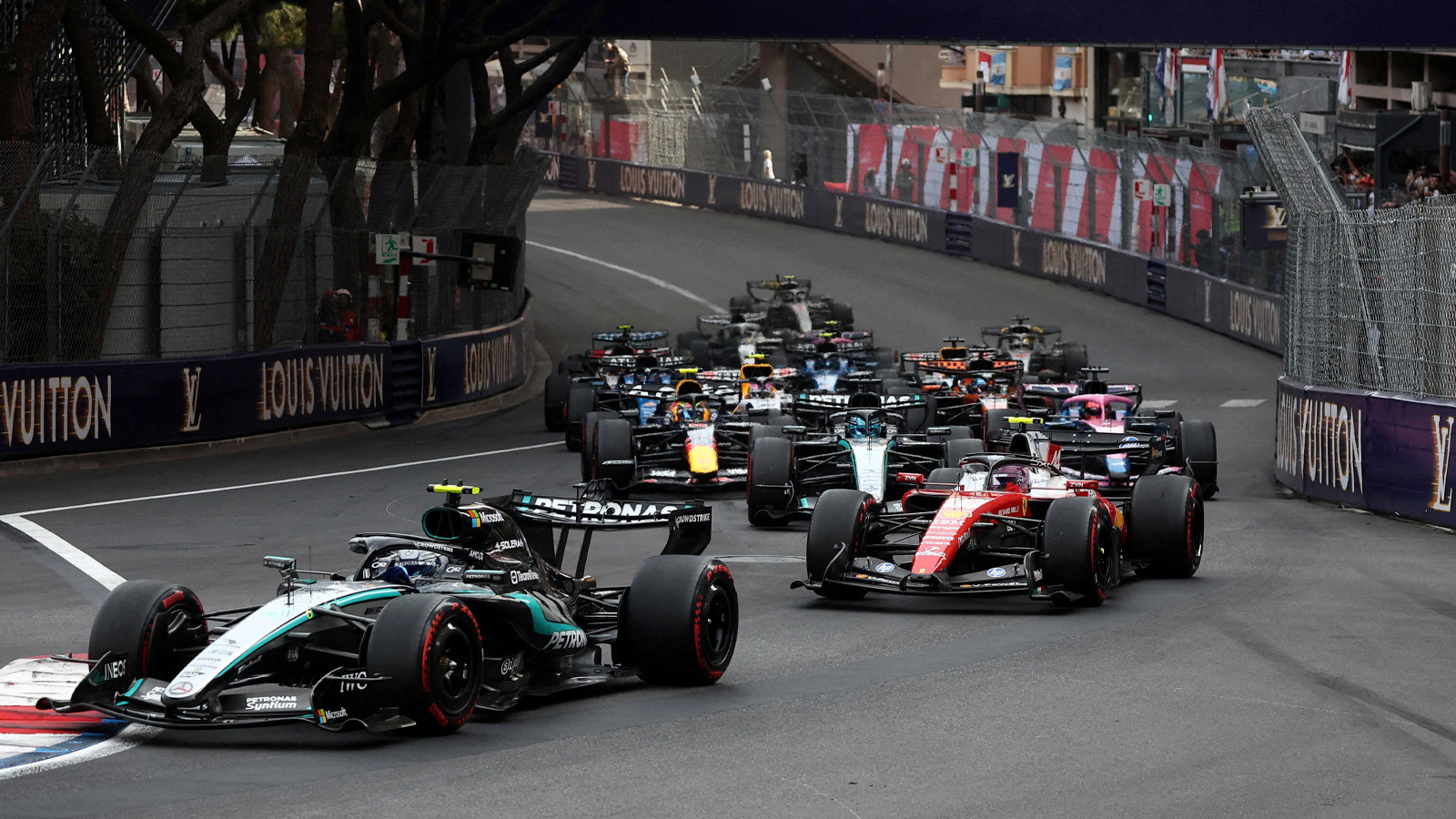 Mercedes, Monaco GP sonucu için yeniden inceleme talebinden vazgeçti