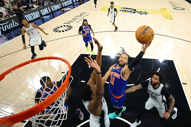 new-york-knicks-53-yil-aradan-sonra-nba-sampiyonu-oldu-1781408909386.jpg