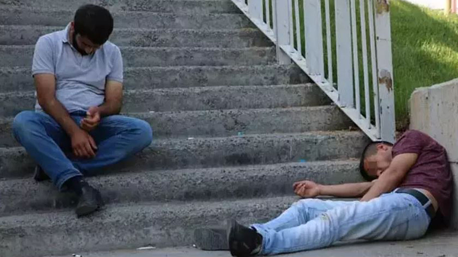 Sosyal ortam zehirliyor! Bağımlılık yaşı 14’e düştü