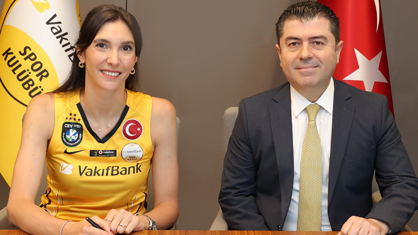 VakıfBank, Naz Aydemir Akyol’u yeniden kadrosuna kattı
