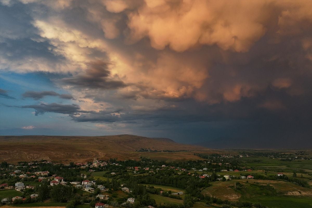 Van’da “Mammatus Bulutları” görüldü