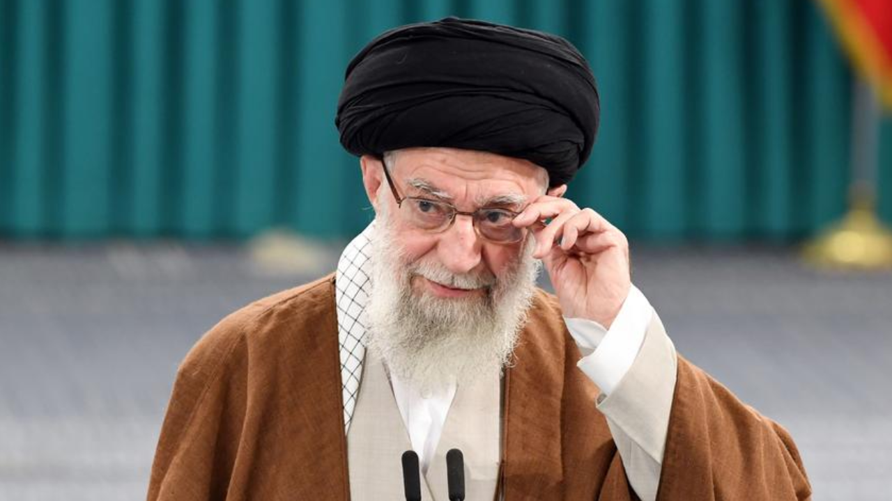 İran’ın eski dini lideri Hamaney’in cenaze programı belli oldu